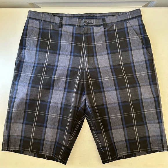 Calvin Klein Men's Plaid Flat Front Chino Shorts Black Blue and Gray Size 32 - Picture 12 of 12